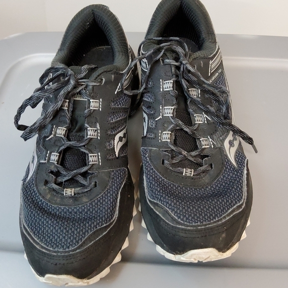 Saucony Shoes - Saucony run anywhere women's 9.5 black EUC